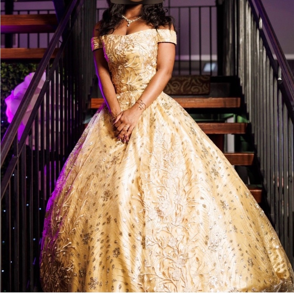 Elegant Gold Off-Shoulder Evening Gown